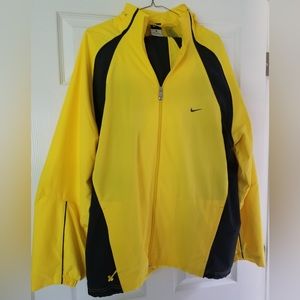 Nike sweat suit great condition. Barely worn at all